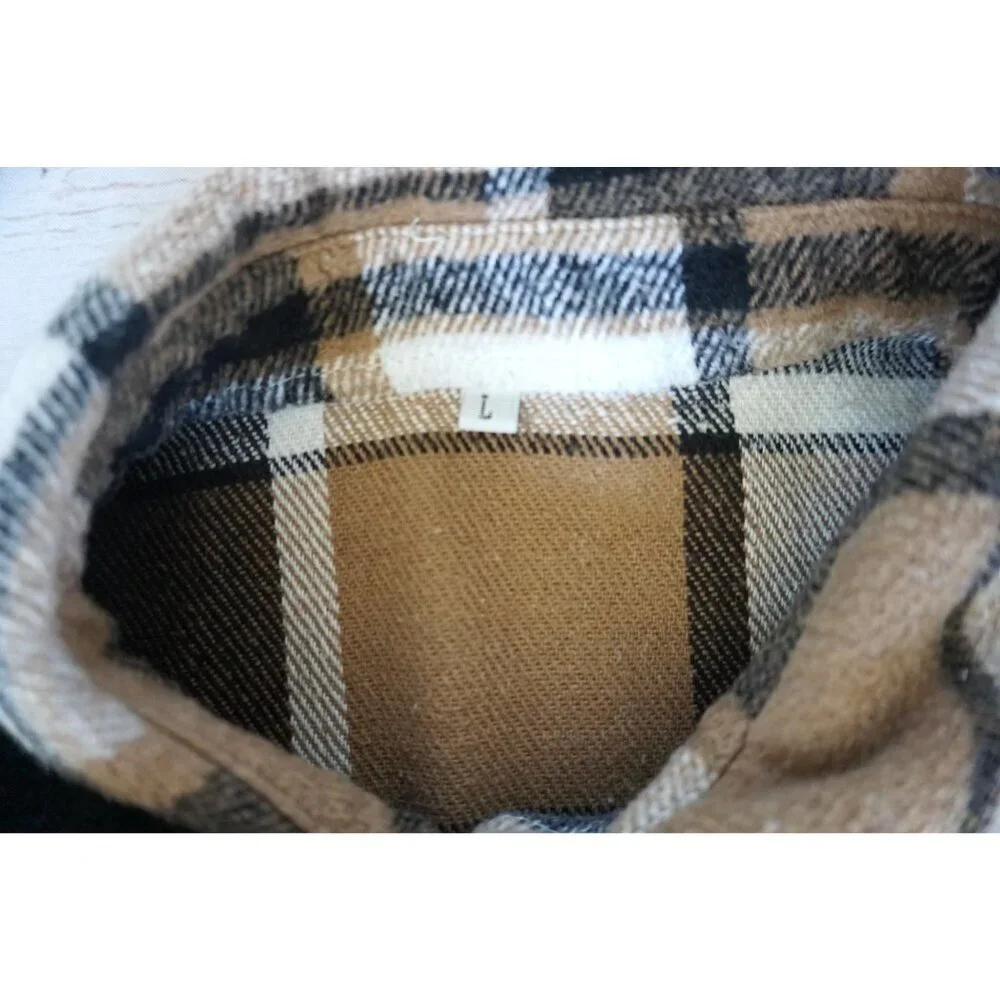 Women’s Long Sleeve Plaid Shirt Jacket - Size L - Picture 3 of 6
